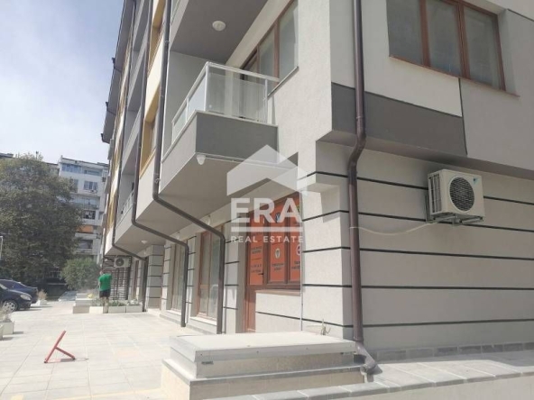 Дава се под наем Гараж / Паркомясто в Варна, Младост 2 - 14 кв.м за 56.1 € - Снимка #1
