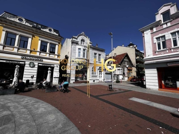 Четиристаен апартамент в Варна, Център - 125 кв.м за 2320 €/кв.м - Снимка #1