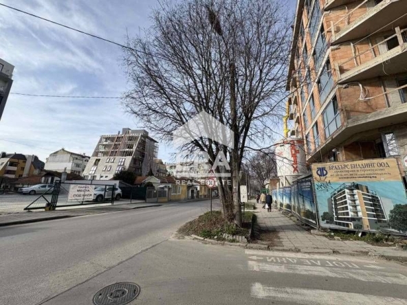 Двустаен апартамент в Варна, Погреби - 52 кв.м за 1597 €/кв.м - Снимка #1