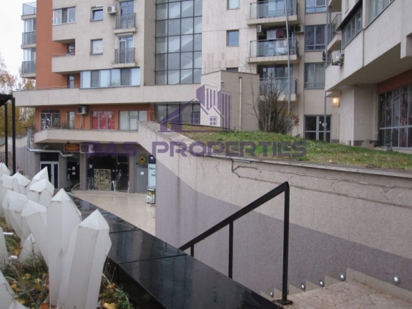 Магазин в София, Студентски град - 460 кв.м за 479 €/кв.м - Снимка #1