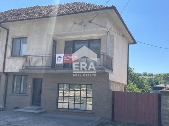 Къща в с. Николово, Област Русе - 216 кв.м за 431 €/кв.м - Снимка #1