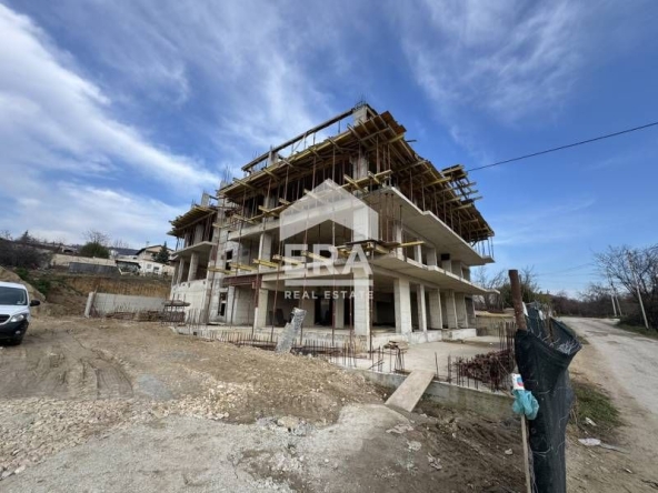 Тристаен апартамент в Варна, Левски - 113 кв.м за 1562 €/кв.м - Снимка #1