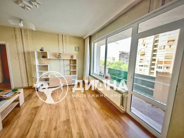 Двустаен апартамент в Пловдив, Кършияка - 74 кв.м за 1946 €/кв.м - Снимка #1