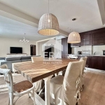 Дава се под наем Тристаен апартамент в София, Лозенец - 161 кв.м за 2000 € - Снимка #1