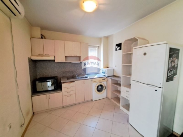 Дава се под наем Двустаен апартамент в Варна, Колхозен пазар - 53 кв.м за 306 € - Снимка #1