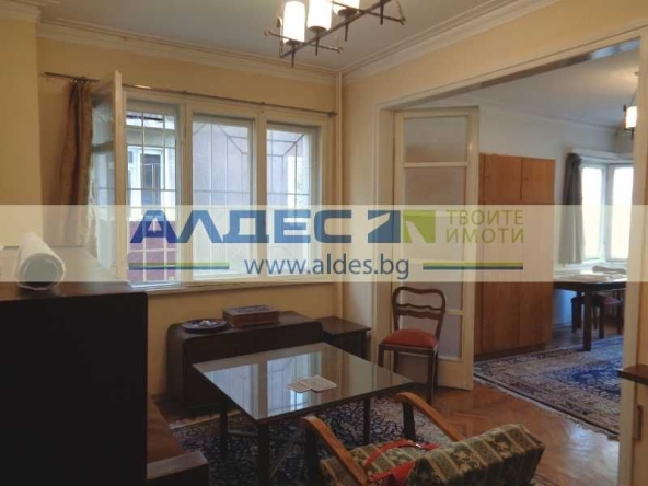 Тристаен апартамент в София, Яворов - 90 кв.м за 3323 €/кв.м - Снимка #1