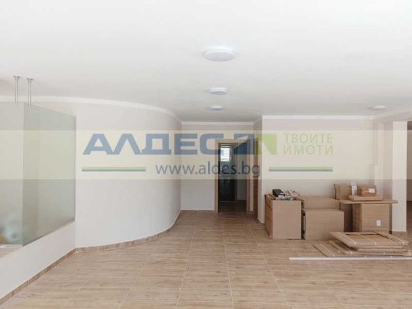 Дава се под наем Офис в София, Център - 220 кв.м за 1400 € - Снимка #1