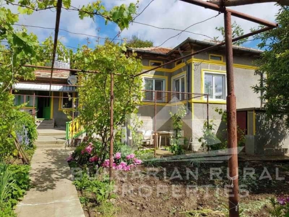 Къща в с. Красен, Област Добрич - 102 кв.м за 363 €/кв.м - Снимка #1