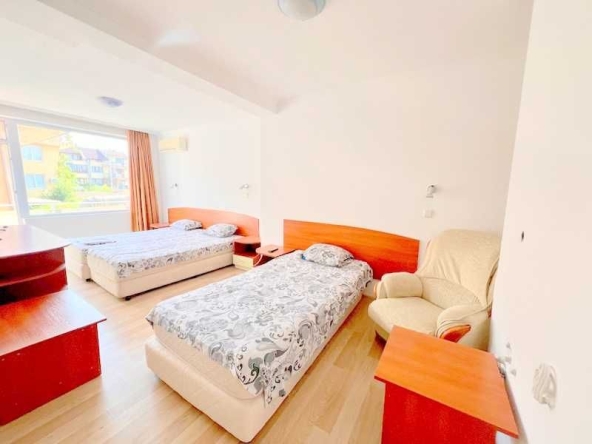 Едностаен апартамент в к.к. Слънчев бряг - 55 кв.м за 1037 €/кв.м - Снимка #1