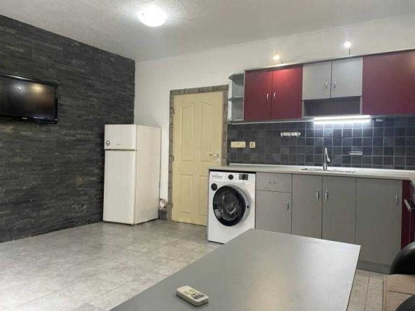 Дава се под наем Двустаен апартамент в Бургас, Лазур - 60 кв.м за 459 € - Снимка #1