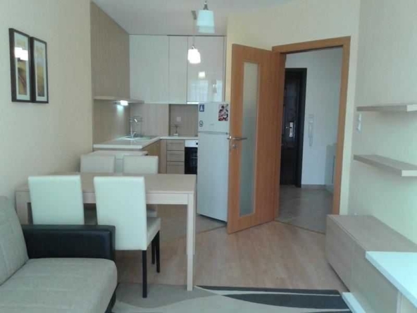 Двустаен апартамент в София, Студентски град - 65 кв.м за 1908 €/кв.м - Снимка #1