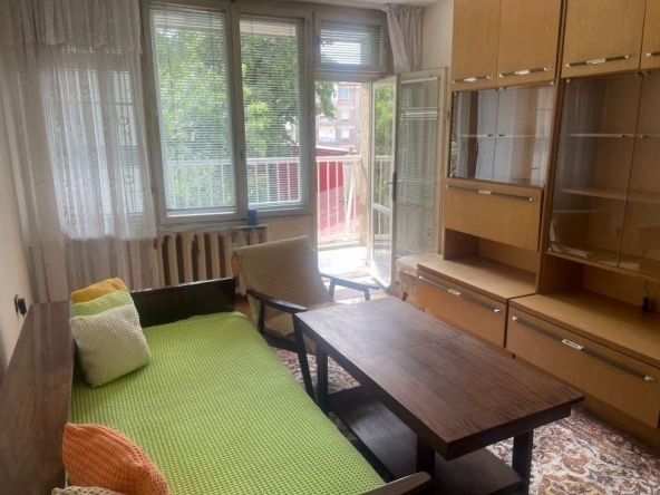 Дава се под наем Едностаен апартамент в София, Оборище - 50 кв.м за 410 € - Снимка #1