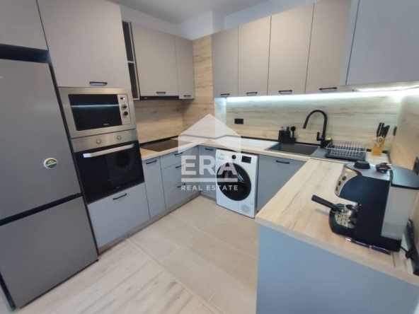 Двустаен апартамент в Варна, м-т Пчелина - 52 кв.м за 2077 €/кв.м - Снимка #1