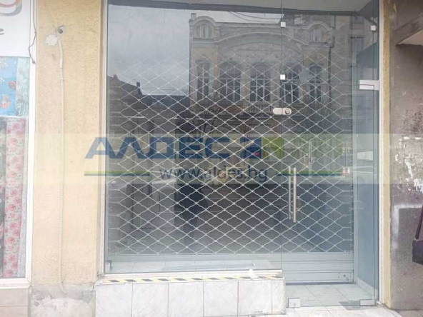 Дава се под наем Магазин в София, Център - 60 кв.м за 1000 € - Снимка #1