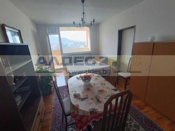 Дава се под наем Тристаен апартамент в София, Младост 4 - 108 кв.м за 600 € - Снимка #1