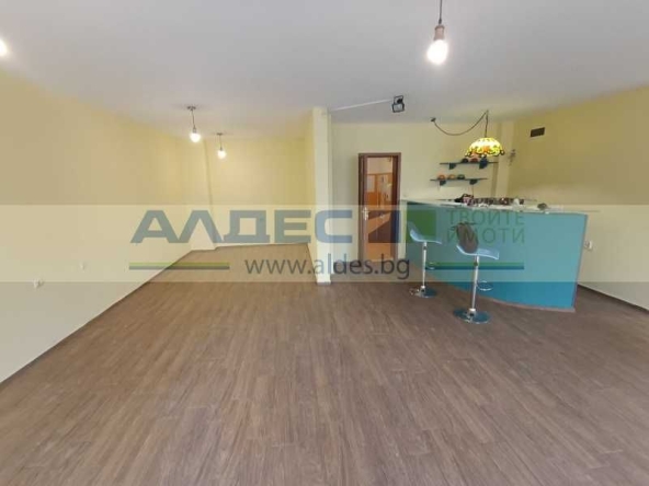 Дава се под наем Офис в София, Младост 1 - 78 кв.м за 765 € - Снимка #1