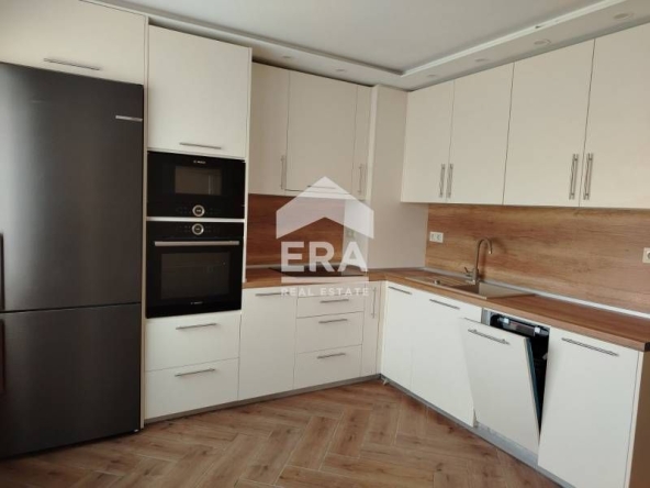 Тристаен апартамент в София, Модерно предградие - 88 кв.м за 2103 €/кв.м - Снимка #1