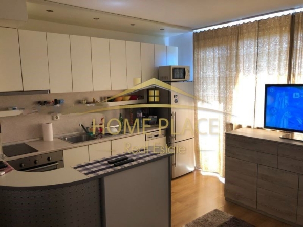 Дава се под наем Двустаен апартамент в Варна, Чайка - 60 кв.м за 561 € - Снимка #1