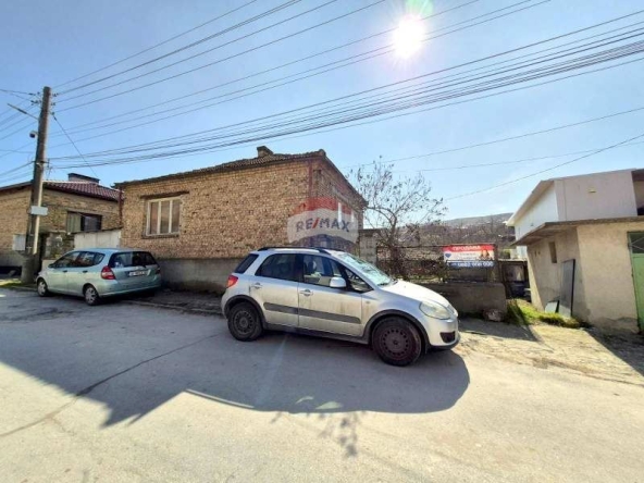 Къща в Белослав - 174 кв.м за 567 €/кв.м - Снимка #1