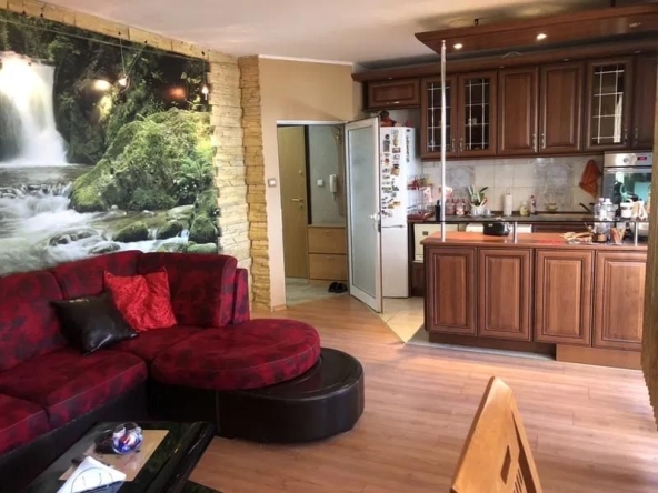 Дава се под наем Тристаен апартамент в Пловдив, Мараша - 70 кв.м за 550 € - Снимка #1