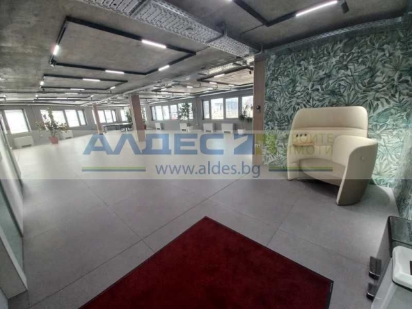 Дава се под наем Офис в София, Младост 4 - 276 кв.м за 3974 € - Снимка #1