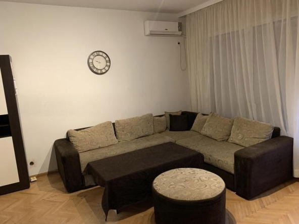 Дава се под наем Тристаен апартамент в Пловдив, Кършияка - 86 кв.м за 408 € - Снимка #1