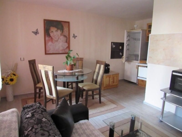 Дава се под наем Тристаен апартамент в Бургас, Сарафово - 94 кв.м за 408 € - Снимка #1