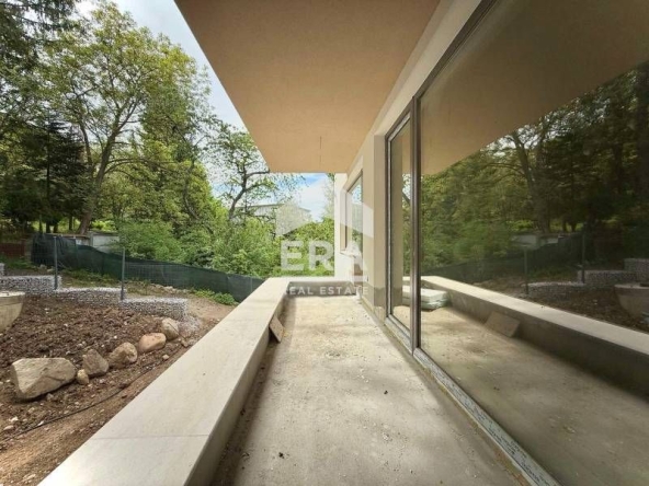 Четиристаен апартамент в София, Бояна - 156 кв.м за 2500 €/кв.м - Снимка #1