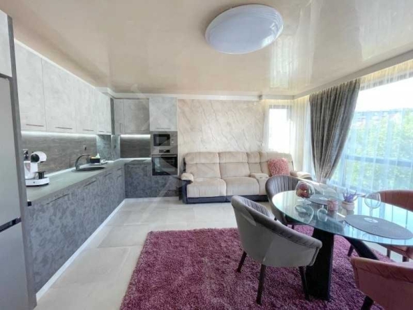 Двустаен апартамент в Пловдив, Младежки Хълм - 72 кв.м за 2591 €/кв.м - Снимка #1