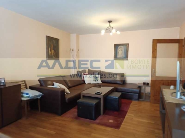 Дава се под наем Тристаен апартамент в София, Редута - 136 кв.м за 850 € - Снимка #1