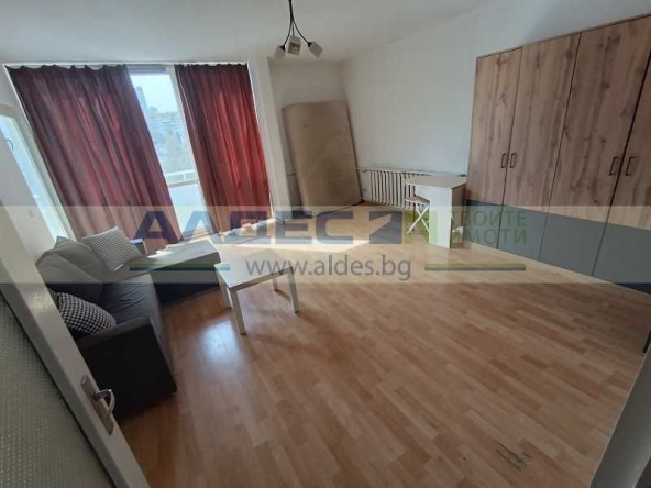 Дава се под наем Тристаен апартамент в София, Младост 3 - 110 кв.м за 841.5 € - Снимка #1