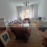 Дава се под наем Тристаен апартамент в София, Яворов - 135 кв.м за 950 € - Снимка #1