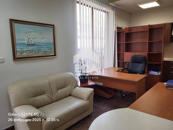 Дава се под наем Офис в Варна, Чаталджа - 42 кв.м за 382.5 € - Снимка #1