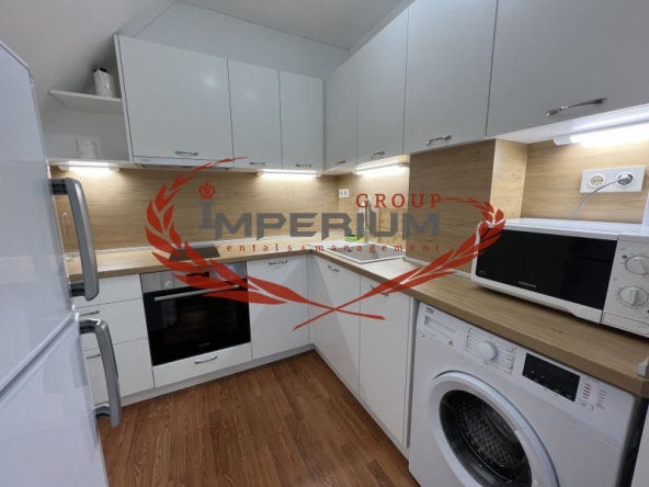 Дава се под наем Тристаен апартамент в Варна, Лятно кино Тракия - 122 кв.м за 867 € - Снимка #1