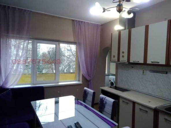 Дава се под наем Тристаен апартамент в Русе, Алеи Възраждане - 63 кв.м за 306 € - Снимка #1