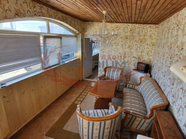 Дава се под наем Двустаен апартамент в Варна, Бриз - 70 кв.м за 280.5 € - Снимка #1