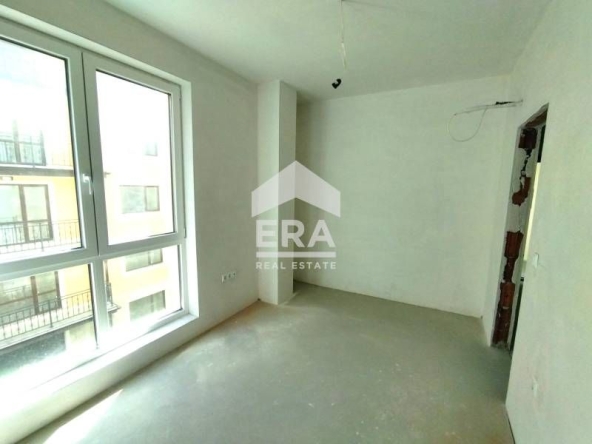 Двустаен апартамент в к.к. Св.Св. Константин и Елена - 69 кв.м за 1856 €/кв.м - Снимка #1