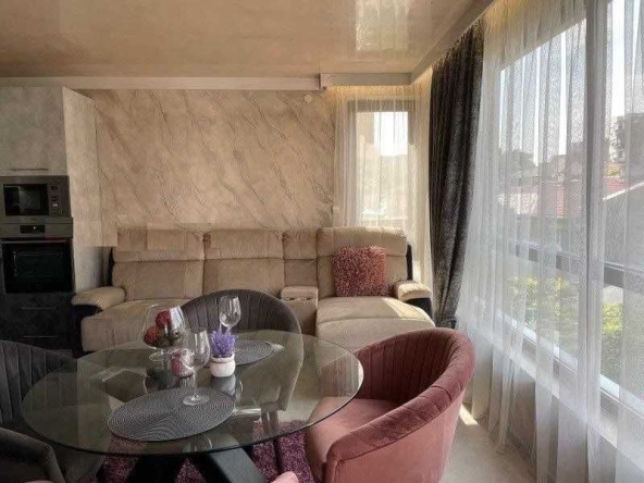 Двустаен апартамент в Пловдив, Младежки Хълм - 72 кв.м за 2500 €/кв.м - Снимка #1