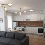 Дава се под наем Двустаен апартамент в Пловдив, Център - 67 кв.м за 612 € - Снимка #1