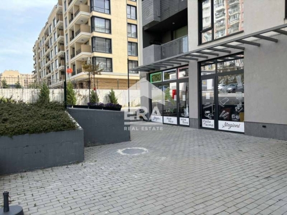 Магазин в Варна, Възраждане 1 - 113 кв.м за 2213 €/кв.м - Снимка #1