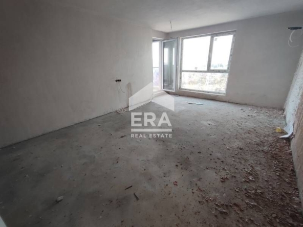 Тристаен апартамент в Варна, Левски - 86 кв.м за 2454 €/кв.м - Снимка #1