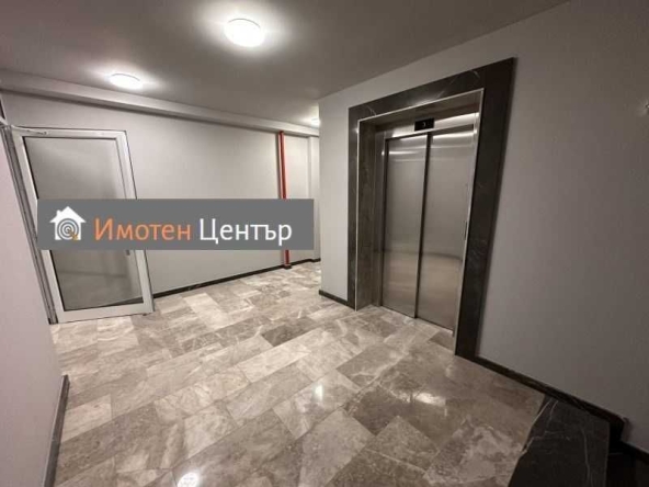 Дава се под наем Тристаен апартамент в София, Студентски град - 150 кв.м за 225000 € - Снимка #1