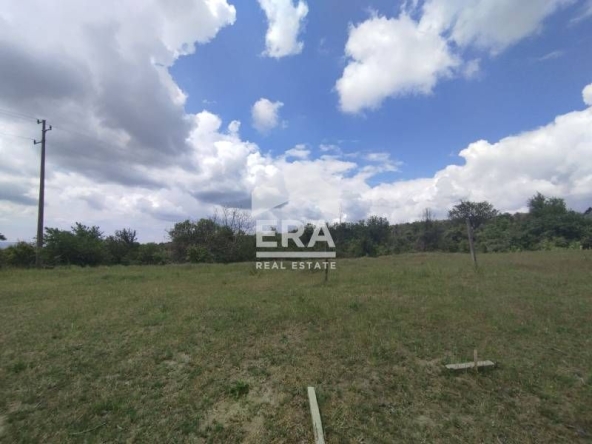 Парцел в Аксаково - 665 кв.м за 64 €/кв.м - Снимка #1