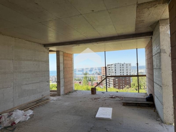 Тристаен апартамент в Варна, Бриз - 146 кв.м за 2391 €/кв.м - Снимка #1