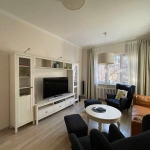 Дава се под наем Тристаен апартамент в София, Център - 90 кв.м за 1000 € - Снимка #1