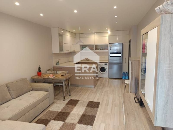 Двустаен апартамент в Варна, Възраждане 1 - 90 кв.м за 2267 €/кв.м - Снимка #1