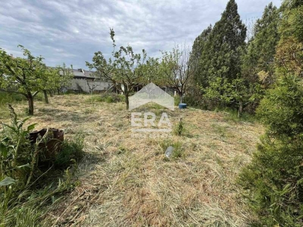 Парцел в с. Тополи, Област Варна - 790 кв.м за 0 €/кв.м - Снимка #1