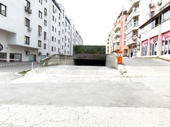 Гараж / Паркомясто в Варна, Трошево - 14 кв.м за 1358 €/кв.м - Снимка #1