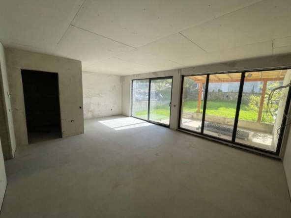 Къща в Царево - 183 кв.м за 1100 €/кв.м - Снимка #1