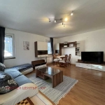 Дава се под наем Тристаен апартамент в София, Оборище - 120 кв.м за 750 € - Снимка #1